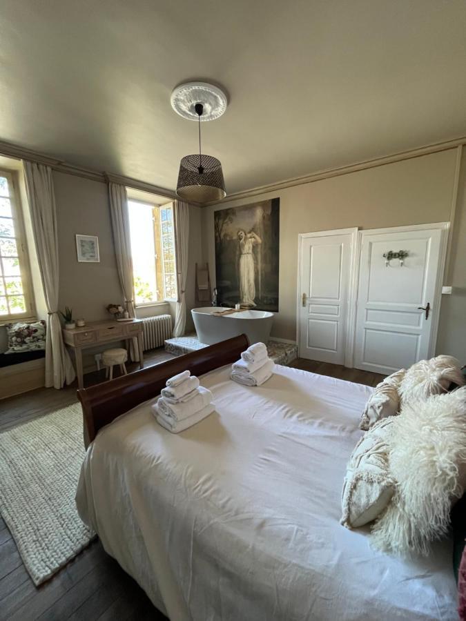 Maison De Mags & Mags Bed & Breakfast Lanouaille Ngoại thất bức ảnh
